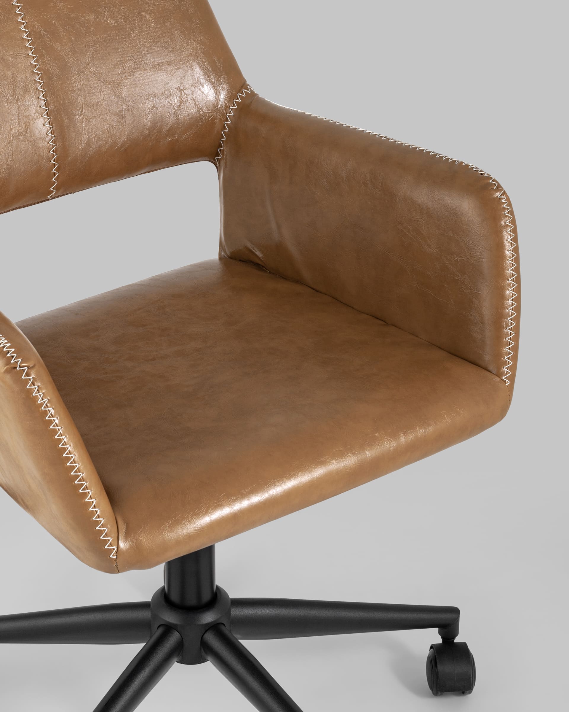 Кресло офисное Филиус экокожа коричневый