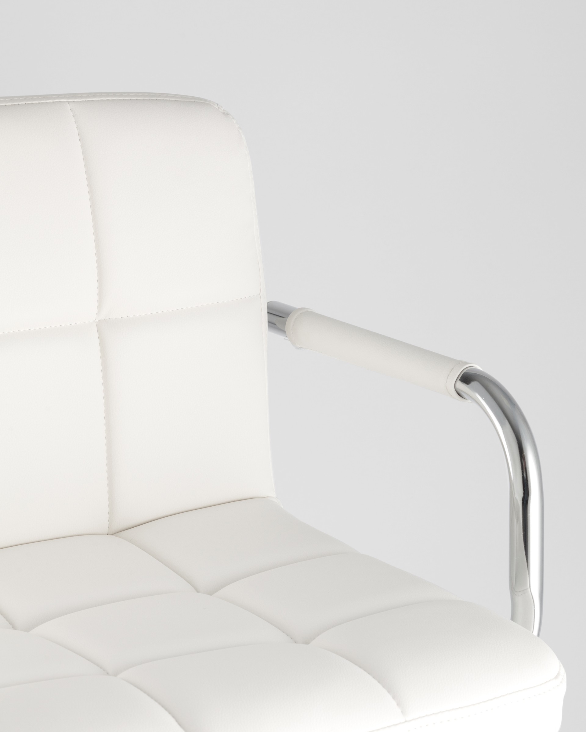 Барный стул Малави белый, газ-лифт, обивка из искусственной кожи