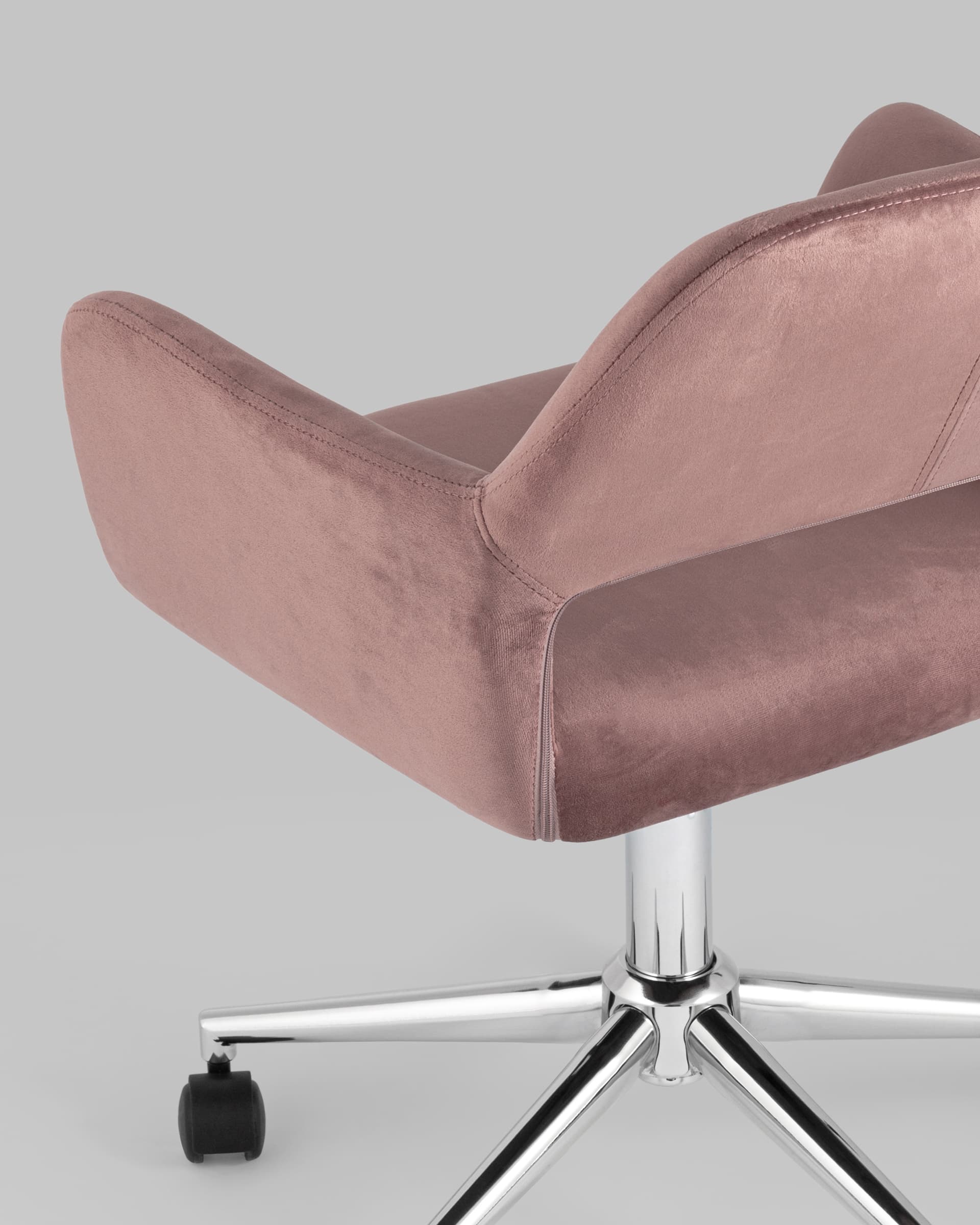 Кресло офисное Ross велюр розовый